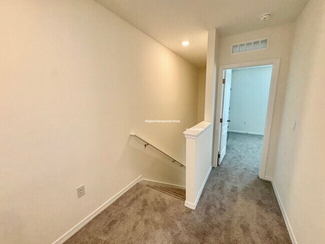 Building Photo - 1393 Isleta Lp