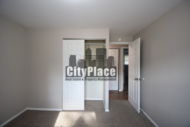 Building Photo - 1712 Arley Dr