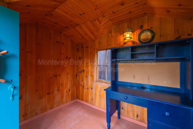 Building Photo - 940 14th St