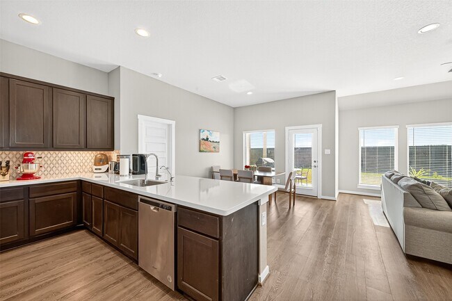 Building Photo - 28307 Hannahs Harbor Ln