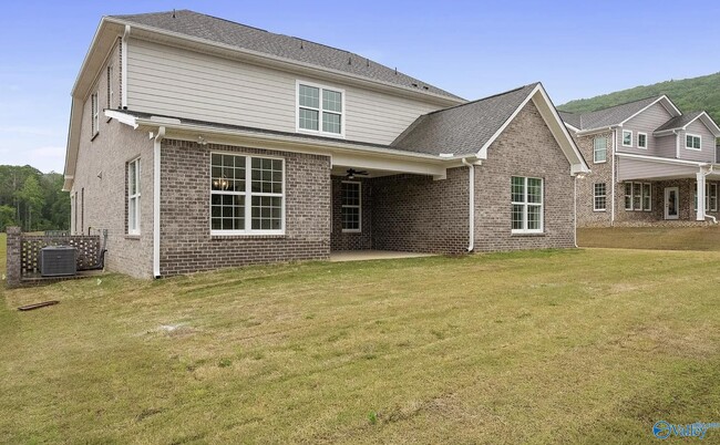 Building Photo - 8105 Goose Ridge Dr SE