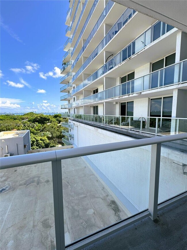 Building Photo - 4250 Biscayne Blvd