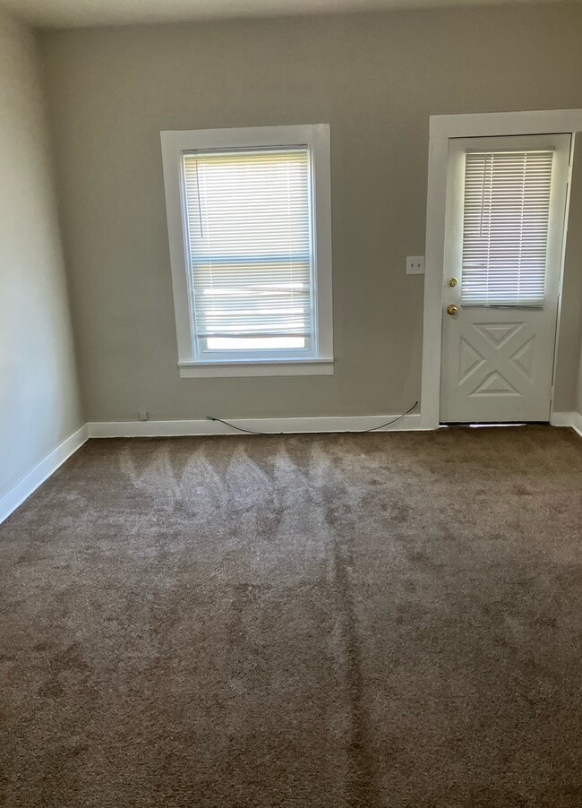 Building Photo - 133-133 Garden St