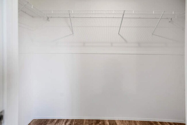 Building Photo - 1447 Whispering Pnes Lp