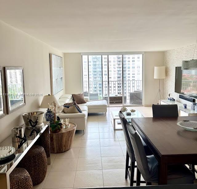 Building Photo - 2801 NE 183rd St