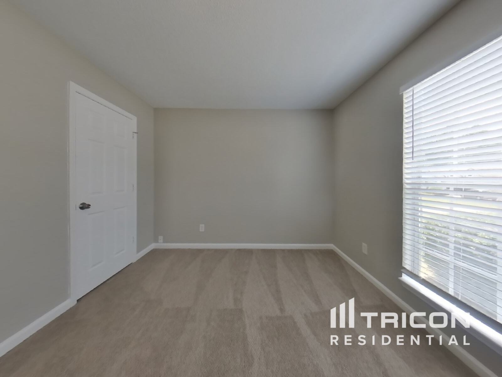 Building Photo - 5562 Katherine Village Dr