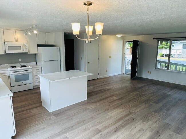 Building Photo - Charming Beautifully Updated Home w/ RV Parking