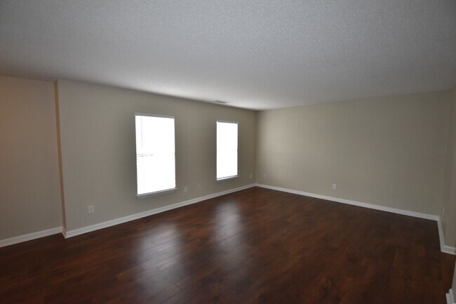 Building Photo - 2074 Chapel Creek Rd SW
