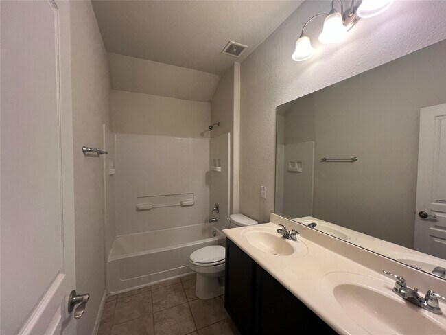 Building Photo - 25930 Haggard Nest Dr