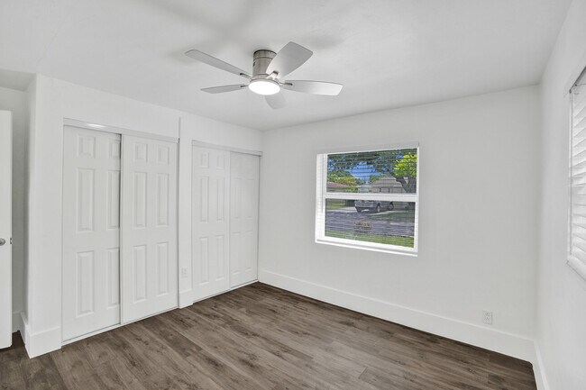 Building Photo - 1510 S 23rd Ave