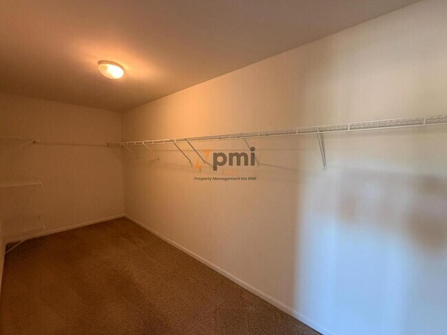 Building Photo - 2707 Westwind Dr