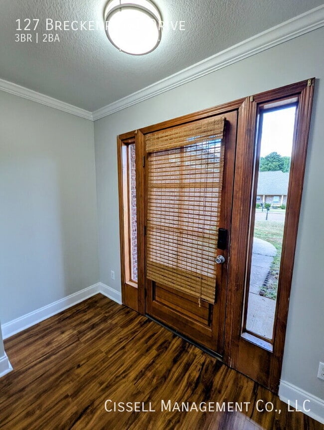 Building Photo - 127 Breckenridge Dr
