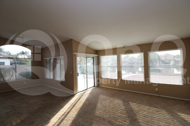 Building Photo - 1450 South Villas Court