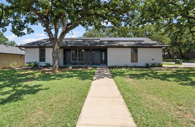 Primary Photo - 2423 Jewell Dr