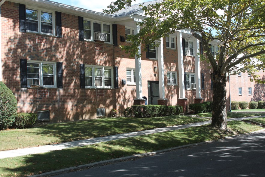 Primary Photo - Cottage Street Apartments