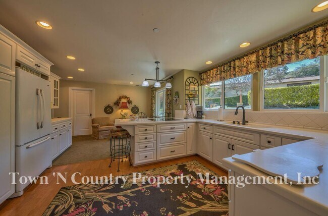 Building Photo - Spacious San Benancio Estate on Over 1 Acre with Workshop, RV Parking & Pasture Area