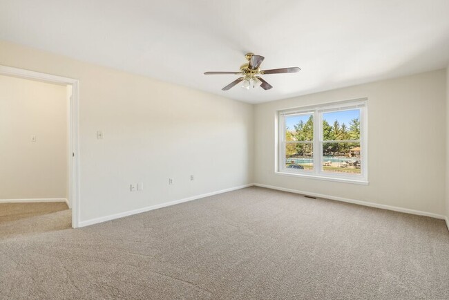 Building Photo - 7511 Belle Grae Dr
