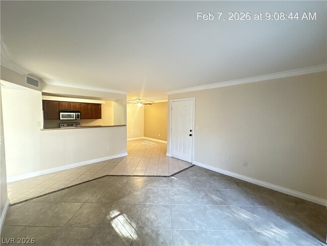 Building Photo - 1150 N Buffalo Dr