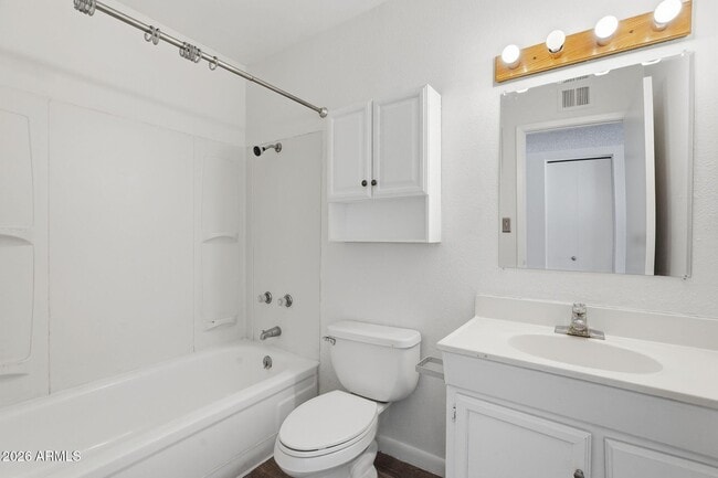 Building Photo - 1500 W Rio Salado Pkwy