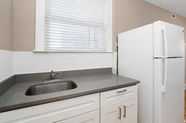 Building Photo - Move over, Linguini!