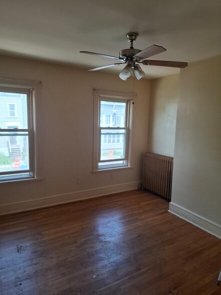 Building Photo - 1243 Broadway