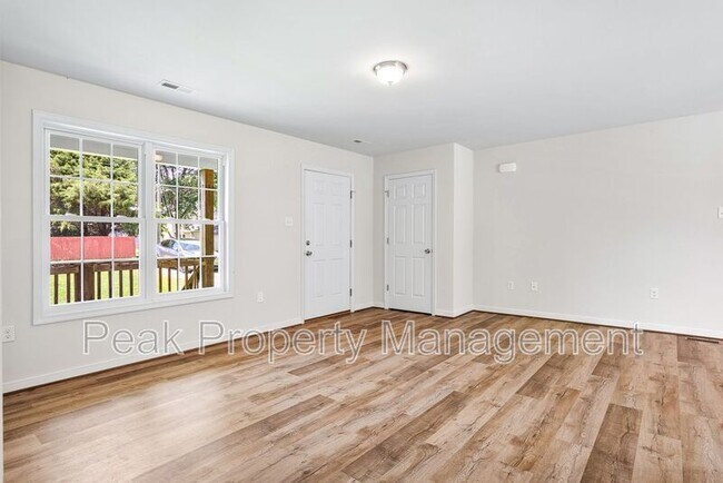 Building Photo - 8518 Kingsland Pk Dr