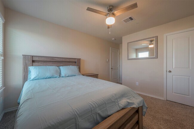 Building Photo - 18010 Sonora Brook Ln