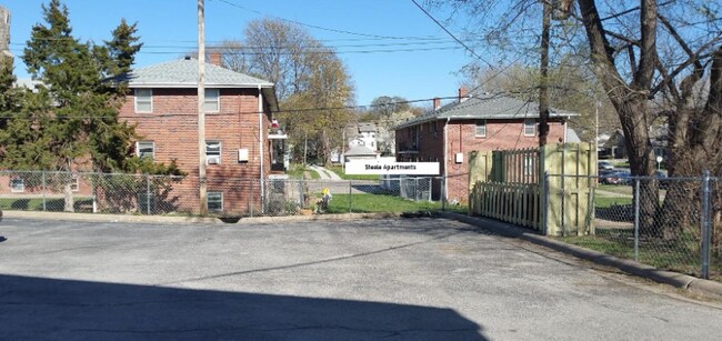 Building Photo - 807 N 45th St