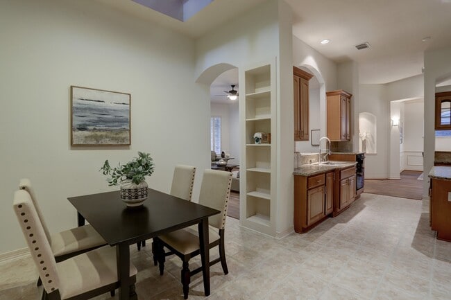 Building Photo - 12419 Acacia Arbor Ln