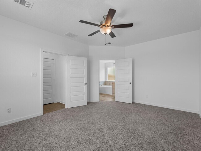 Building Photo - 10602 Burgundy Berry Wy