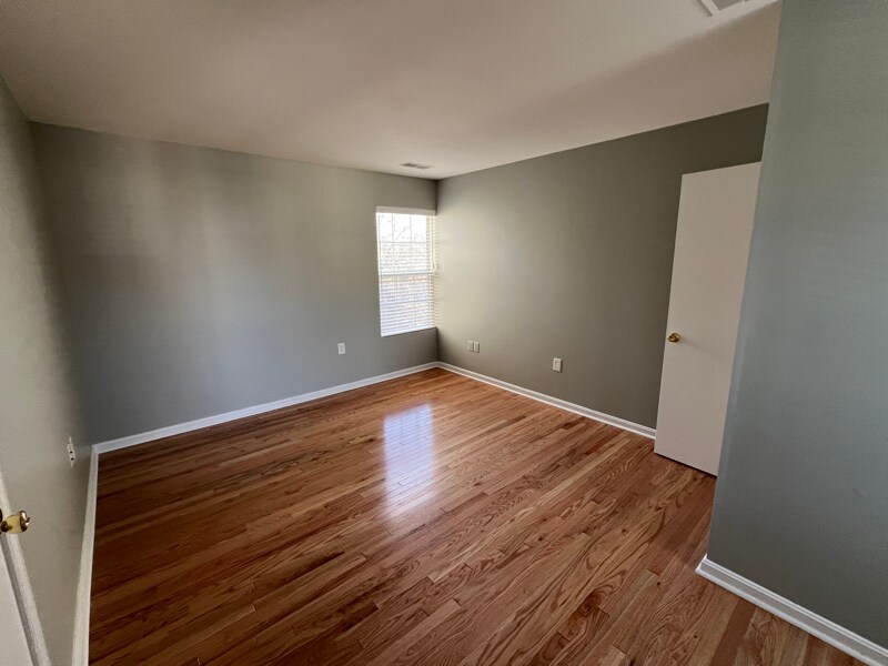 Building Photo - 14205 Brenham Dr