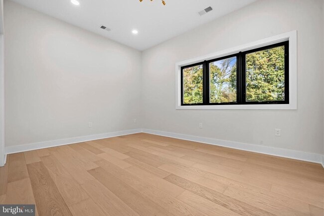 Building Photo - 4246 15th St N