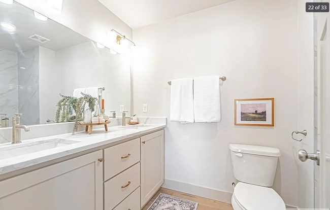 Building Photo - BEAUTIFUL 3 Bed 2.5 Bath Townhome Available!