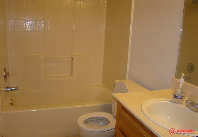Building Photo - 3-Bedroom Home In Southwest!
