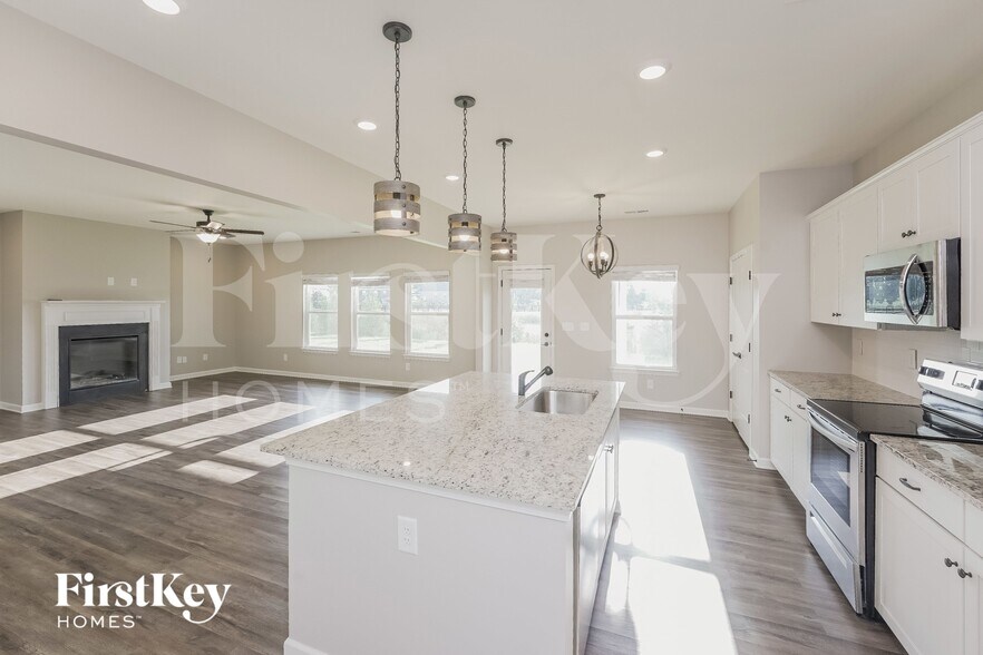 Building Photo - 3226 Briar Chapel Dr