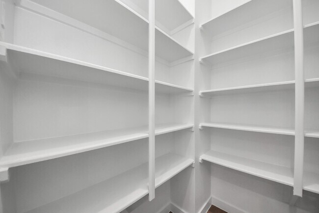Building Photo - 31502 San Floro Dr
