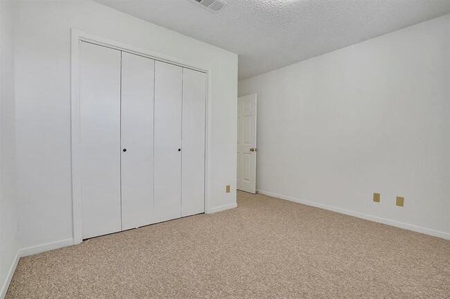 Building Photo - 3201 Twinberry Cove