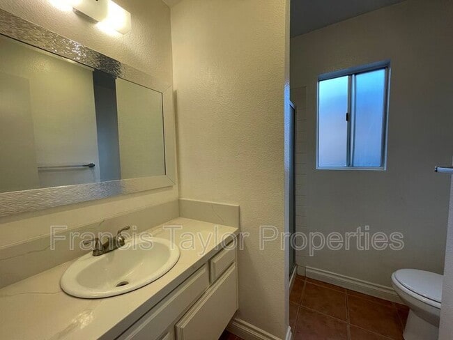 Building Photo - 13237 Sundance Ave