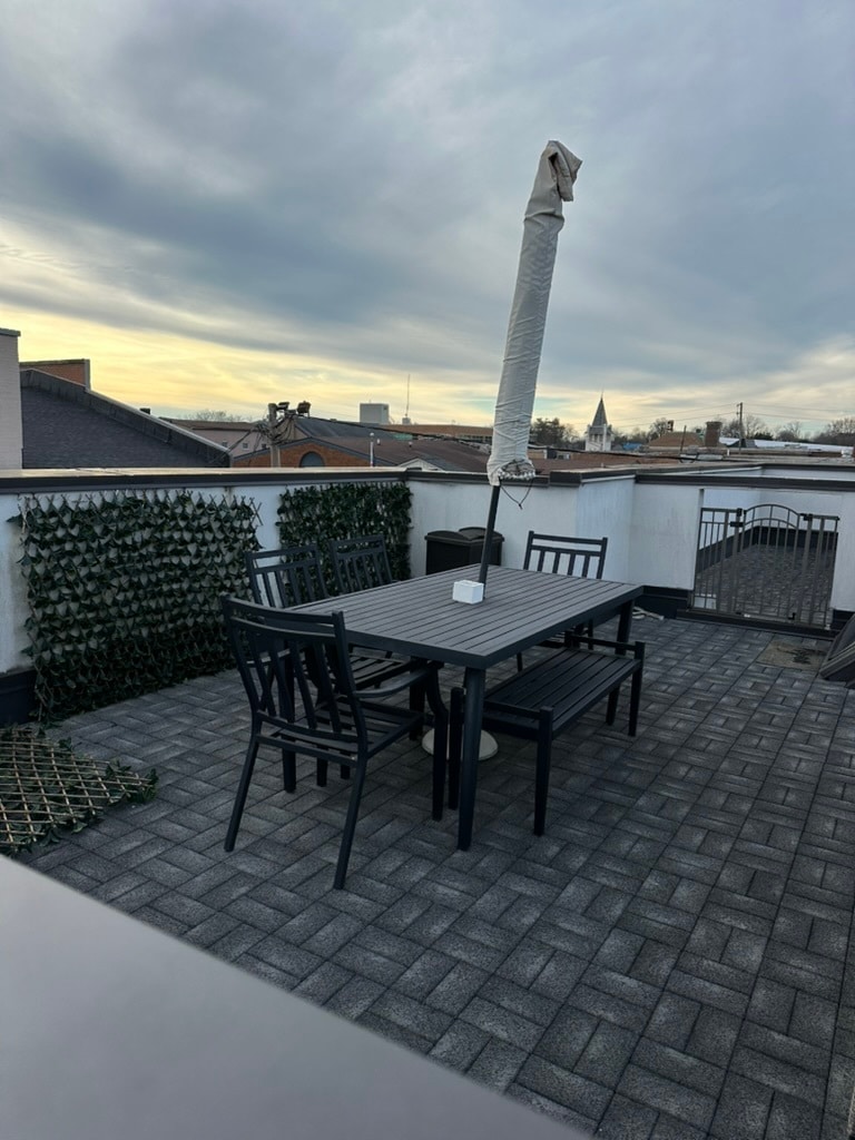 Building Photo - 112 Plum Aly