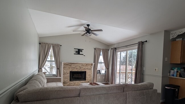 Building Photo - 1617 Norton Creek Blvd