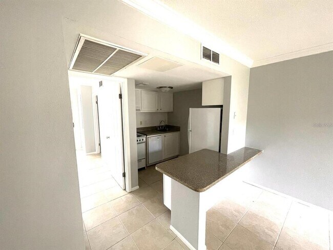 Building Photo - 101 Oyster Bay Cir