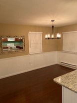 Building Photo - 120 Denbigh Ter