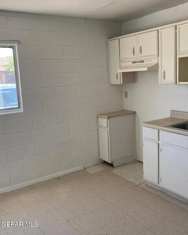 Building Photo - 417 Gorman St