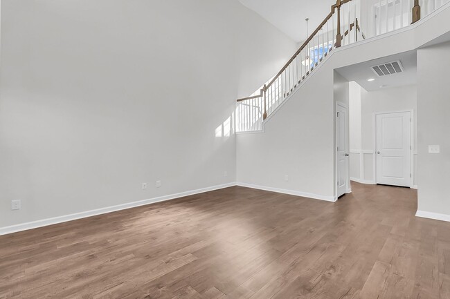 Building Photo - Meticulous 3 Bedroom Home in Lindera Prese...