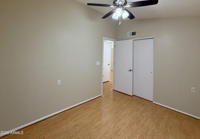 Building Photo - 3005 W Ross Ave