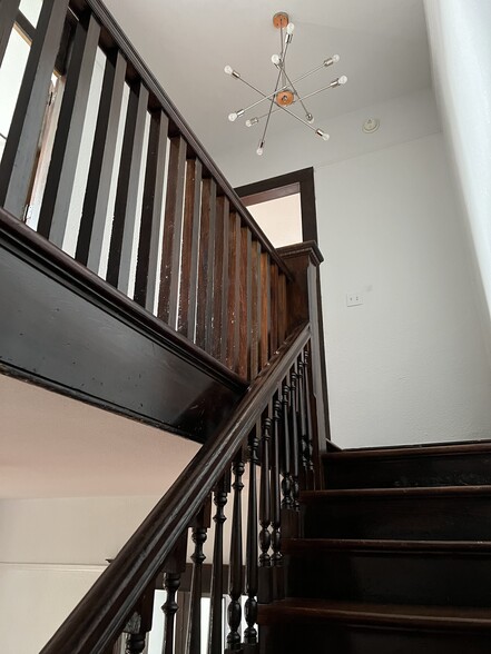 Building Photo - 2251 Cambronne St