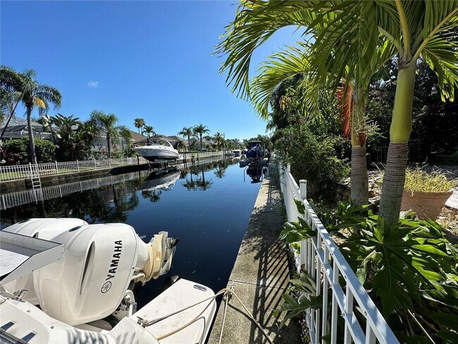 Building Photo - 4727 Spinnaker Dr