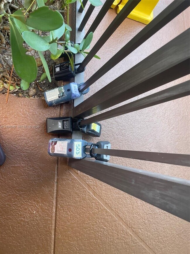 Building Photo - 2701 Riverside Dr