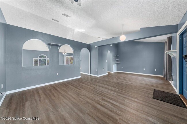 Building Photo - 3227 Warsaw Ave SE