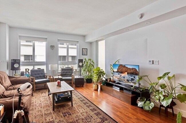 Building Photo - 7350 SW 89th St